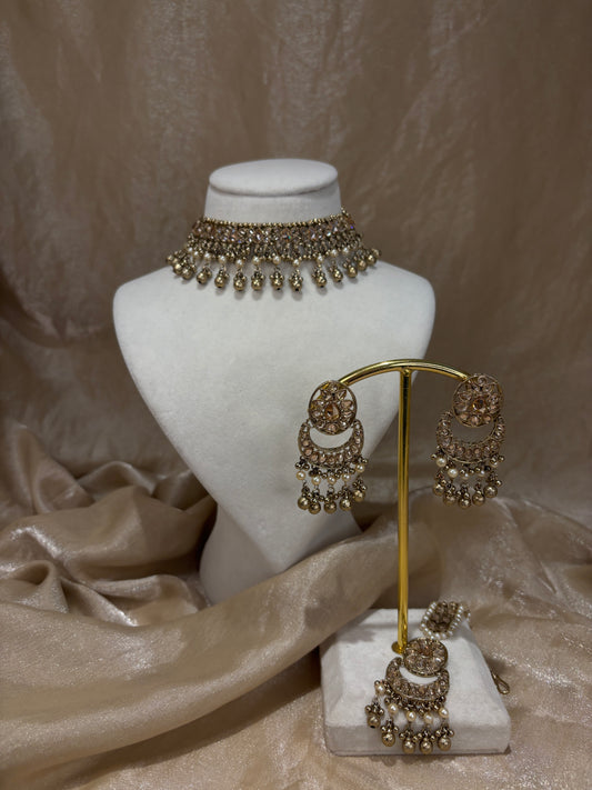Metal gold choker set