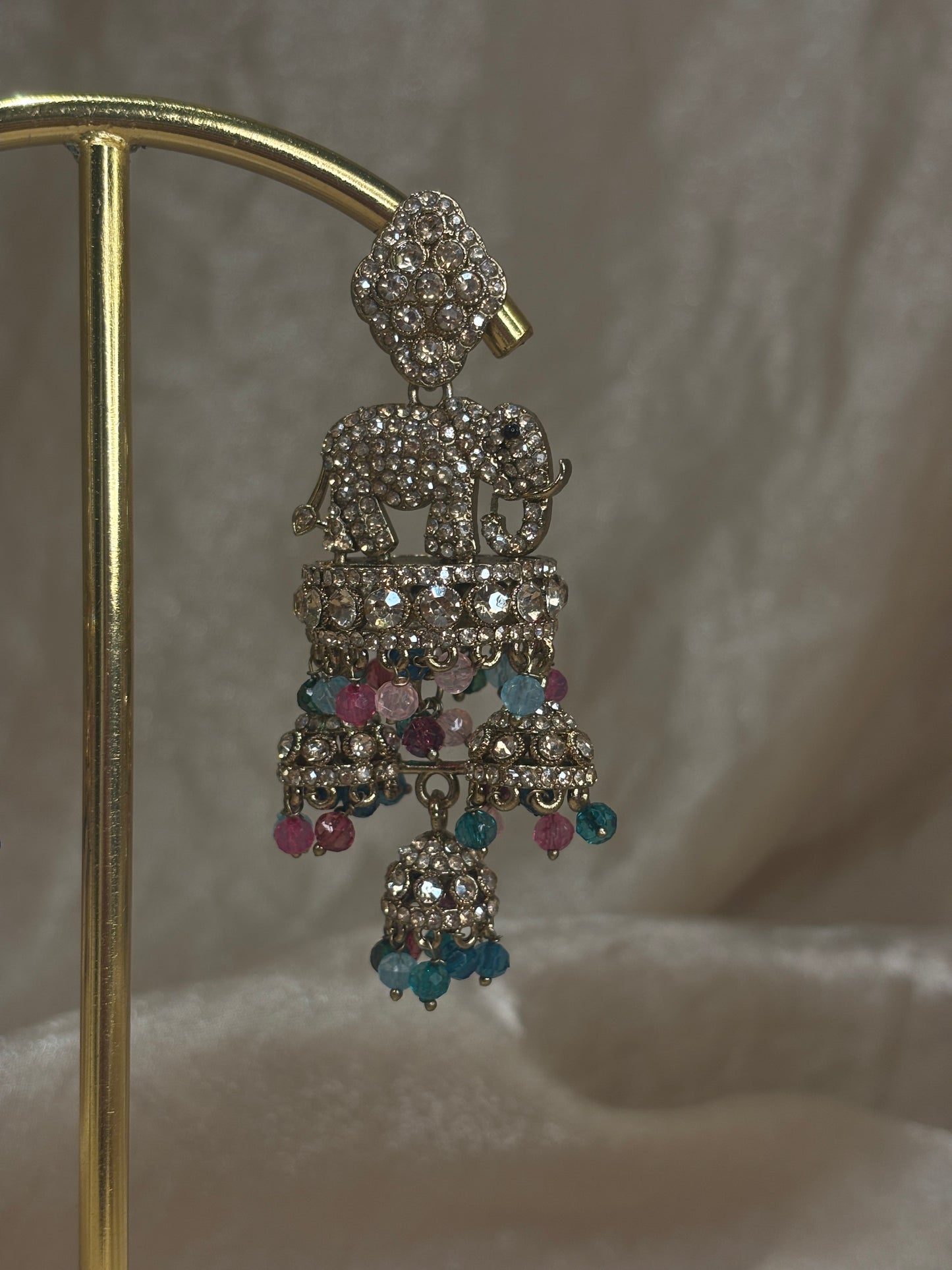 Multi-coloured earrings