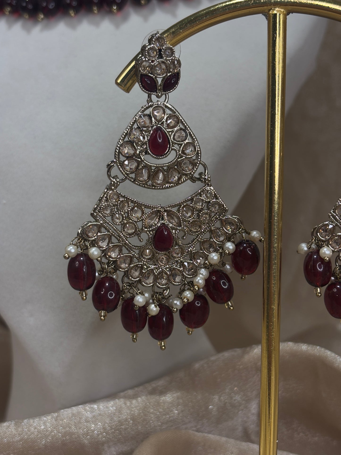 Maroon choker set
