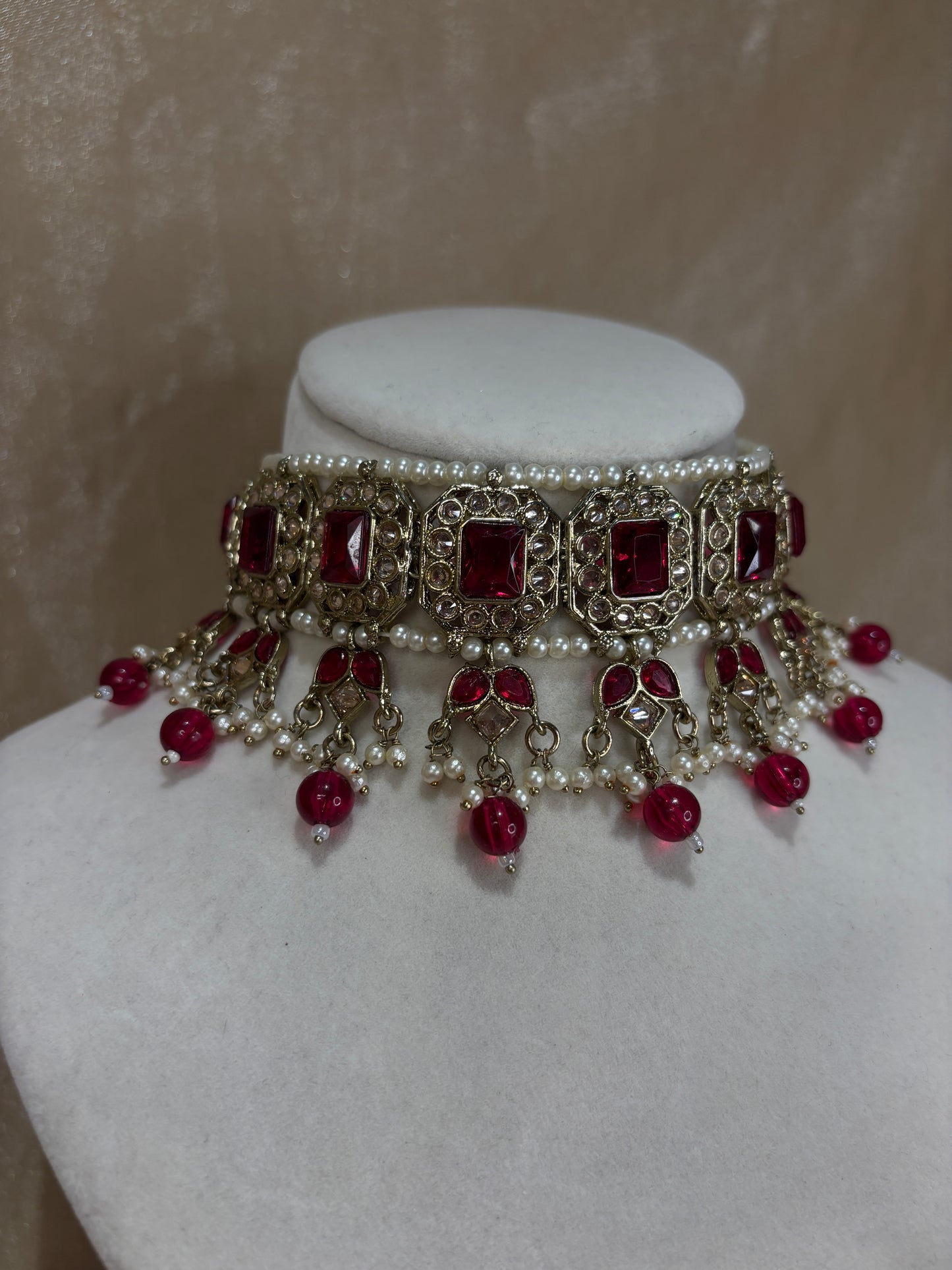 Hot pink choker set