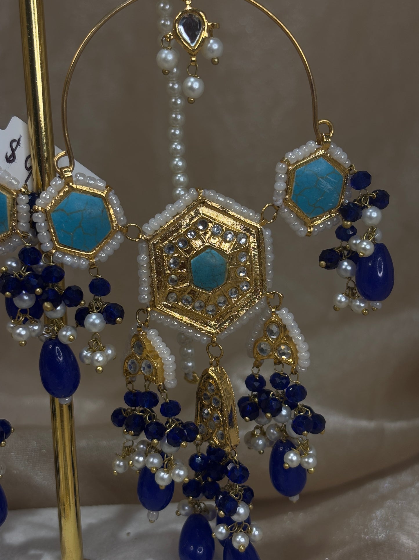 Royal blue/light blue thappa kundan earring/tikka