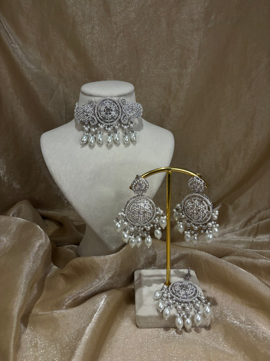 Silver choker set