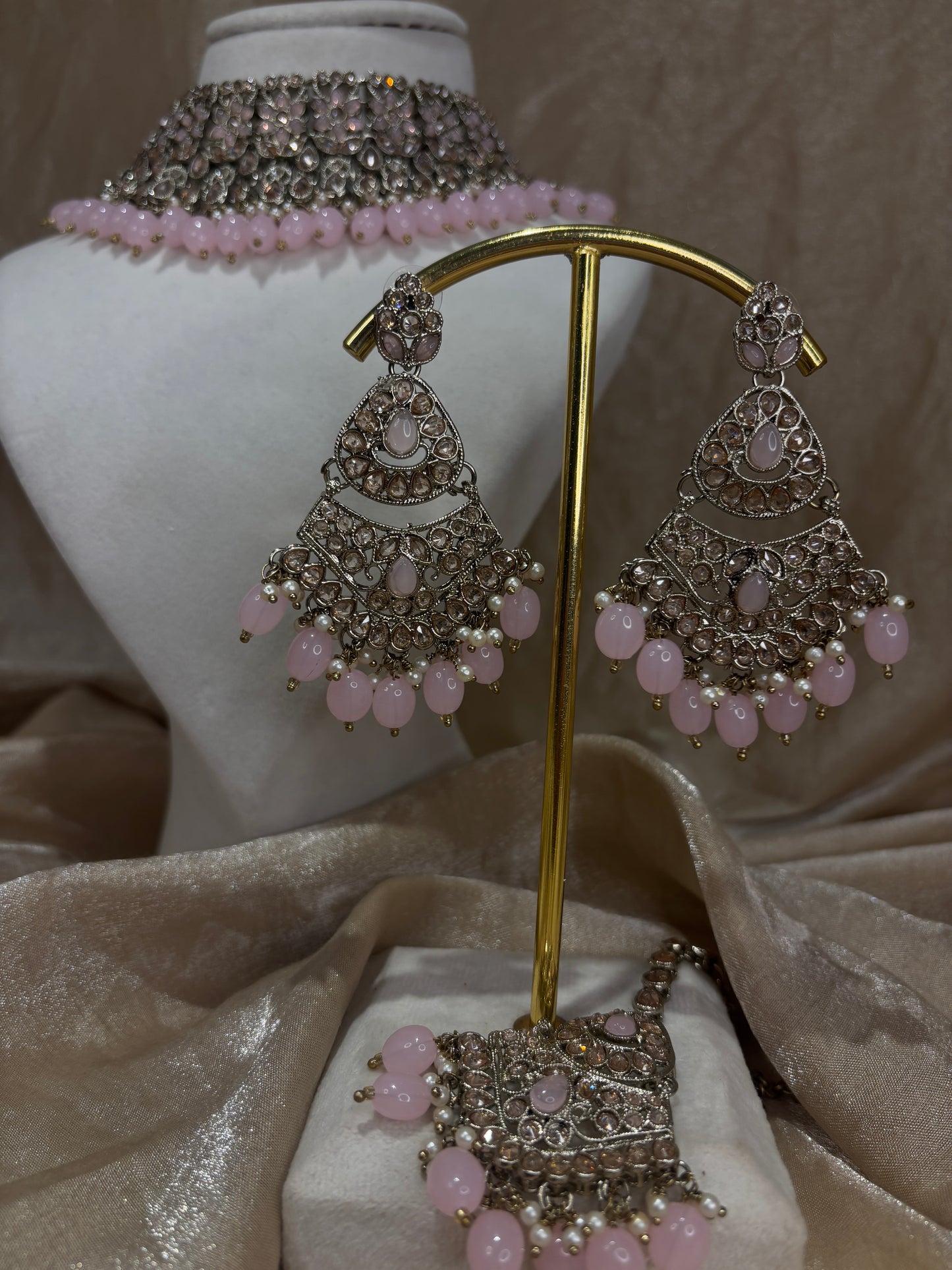 Baby pink choker set