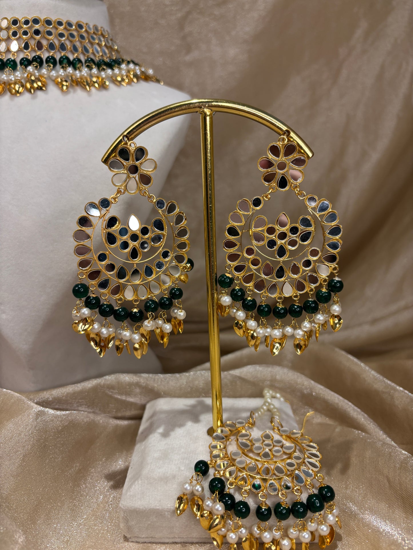 Emerald green mirror work choker set