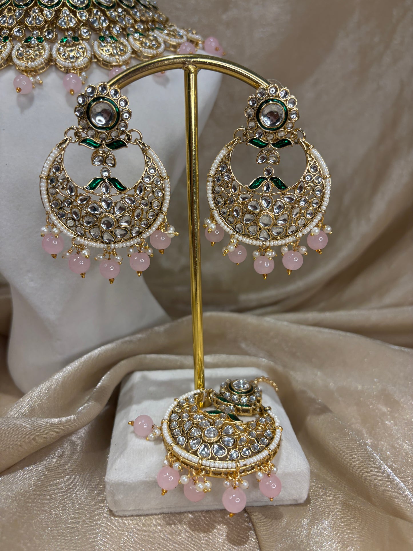 Baby pink heavy necklace set