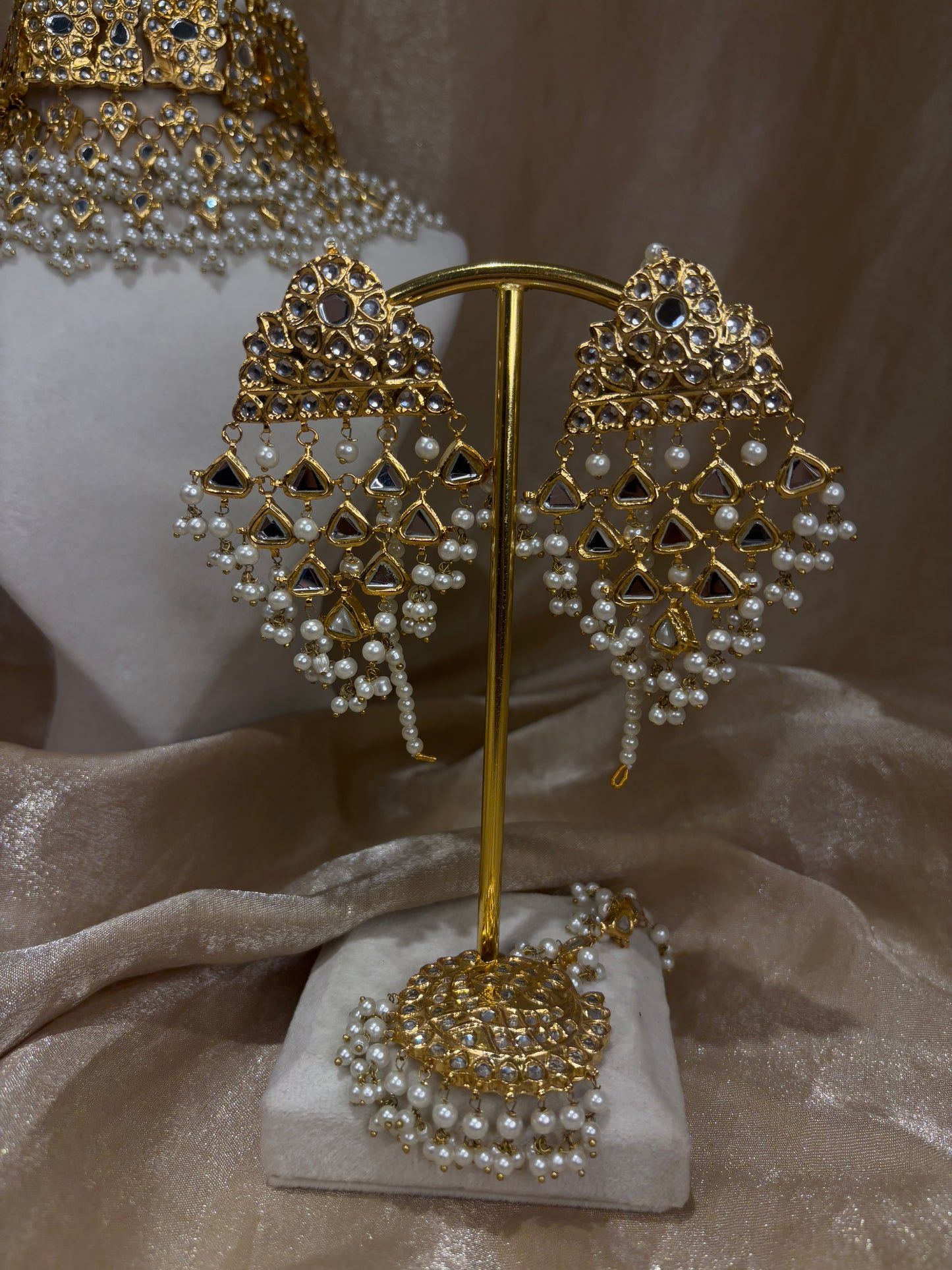 Heavy gold thappa kundan choker
