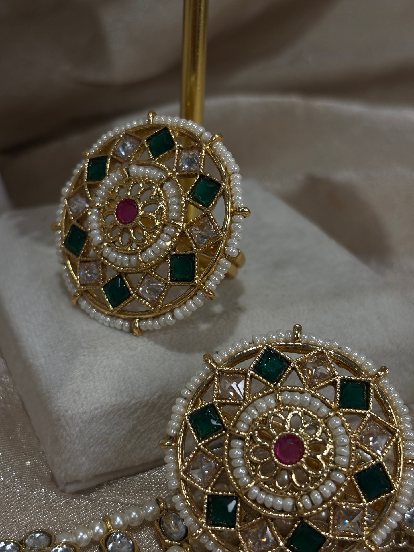 Bridal choker set