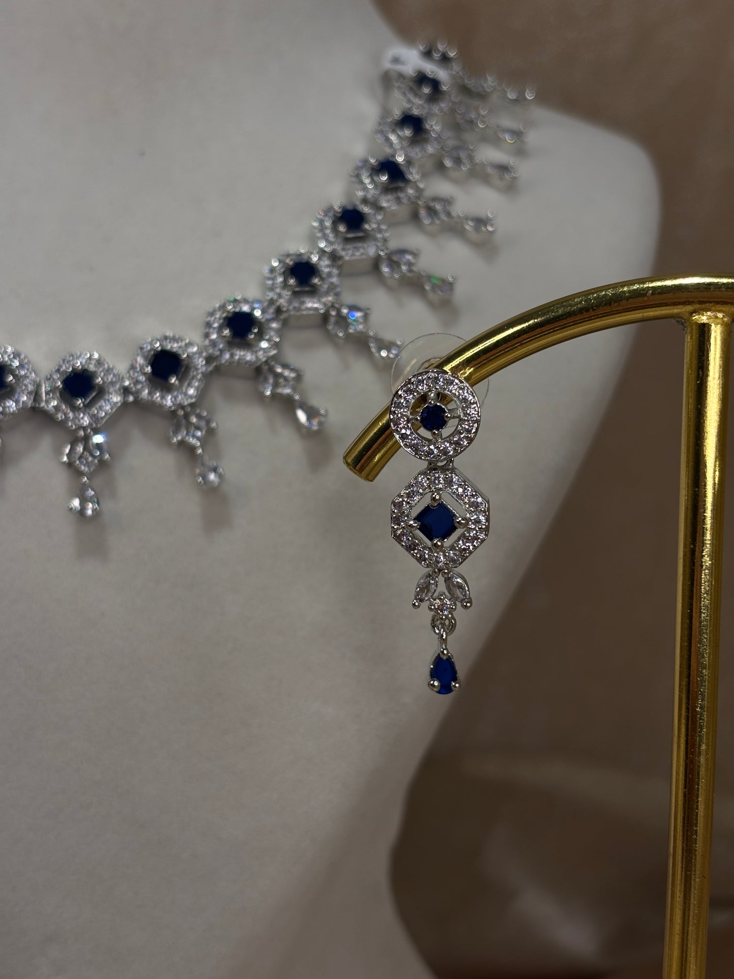 Navy blue necklace set
