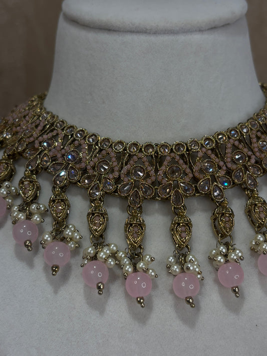 Baby pink necklace set
