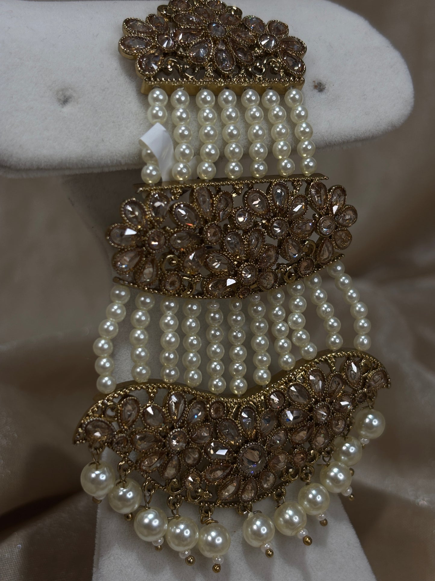 Small pearl passa