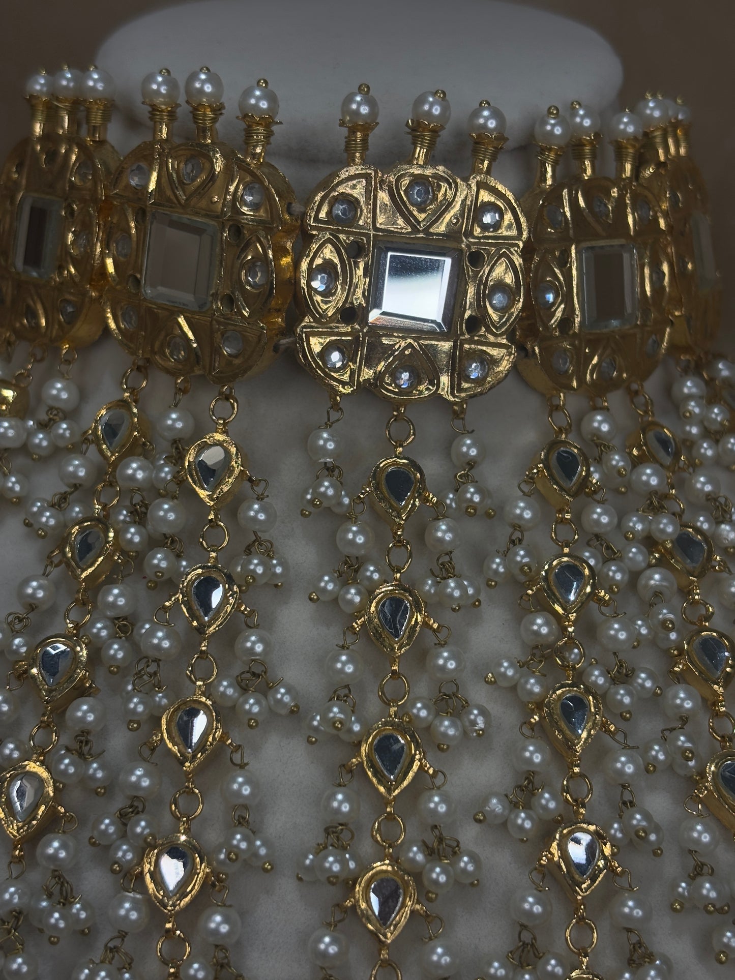 Heavy gold thappa kundan choker