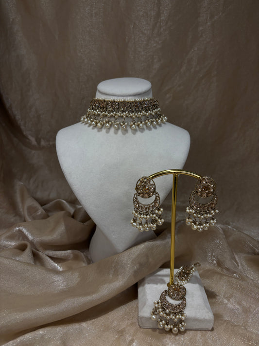 Gold choker set