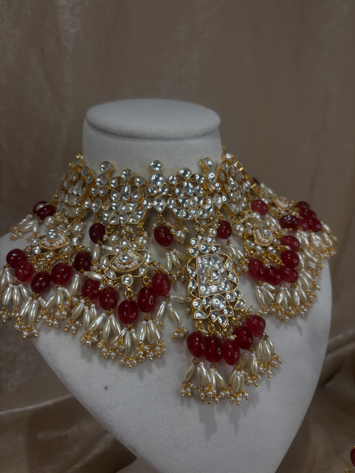 Heavy maroon choker set