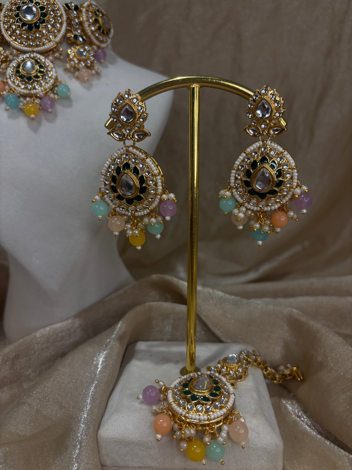 Pastel multi colour choker set