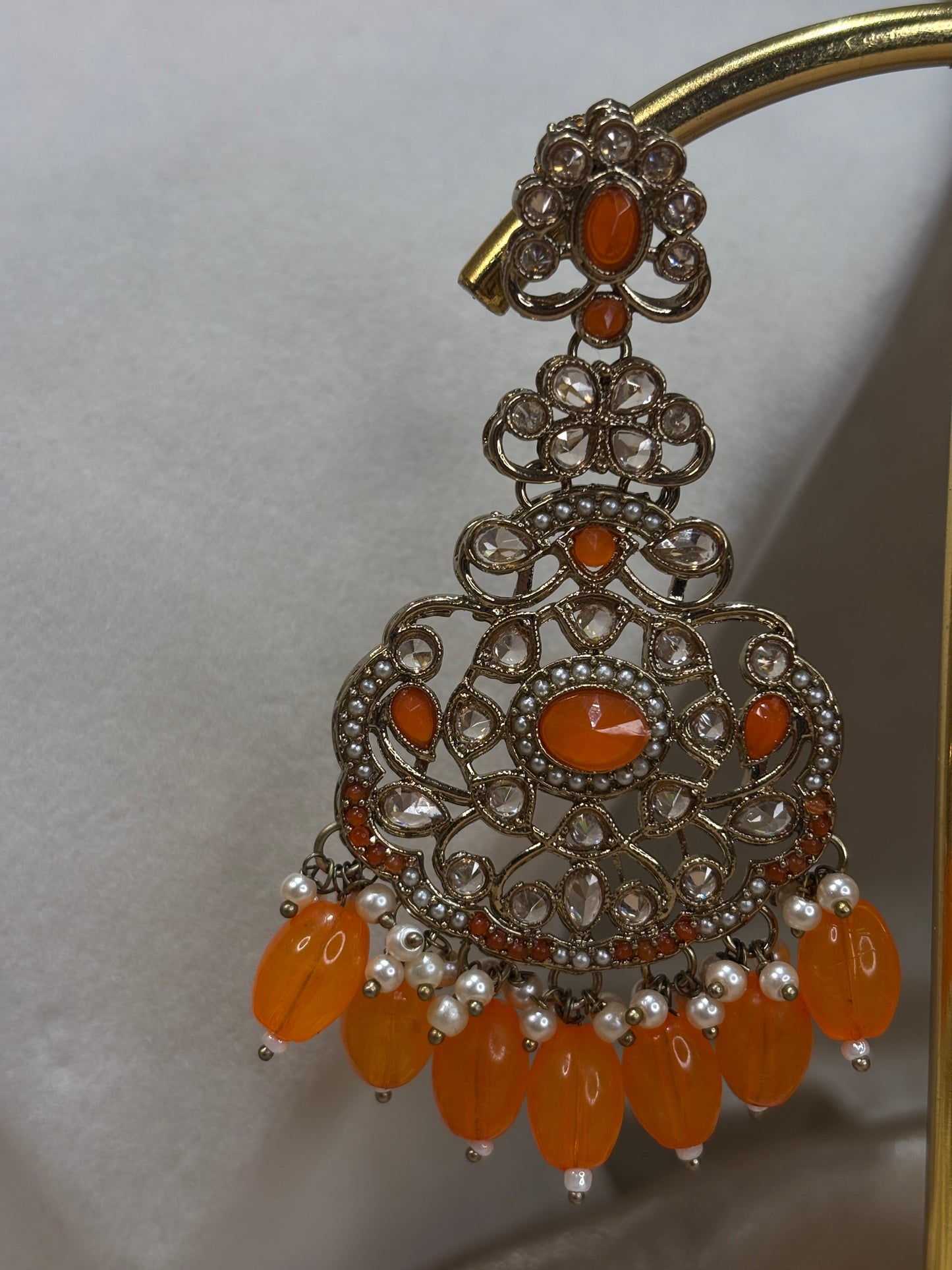 Orange choker set