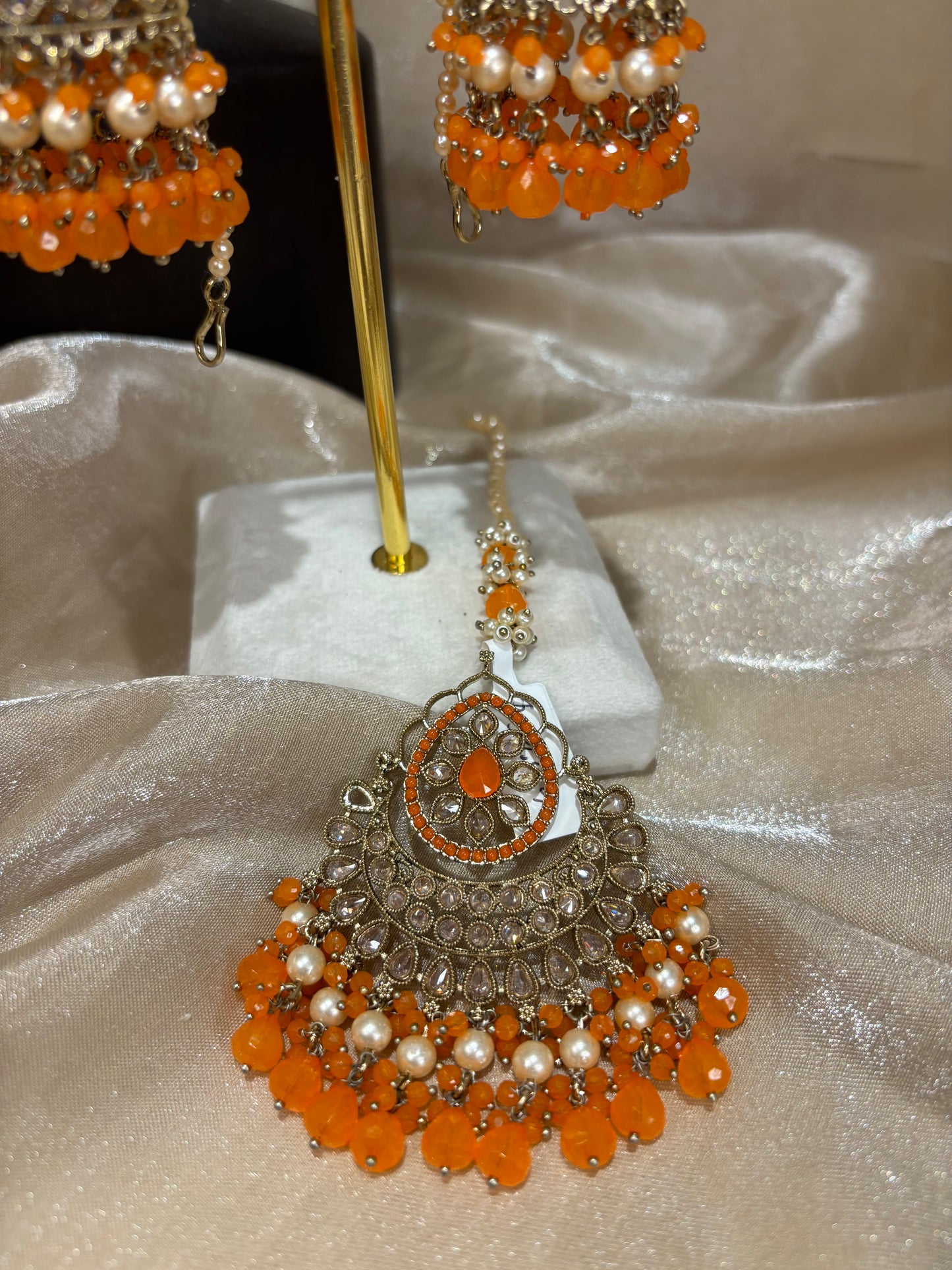 Orange earring/tikka set