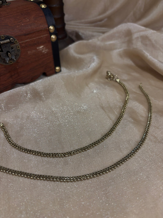 Simple anklets