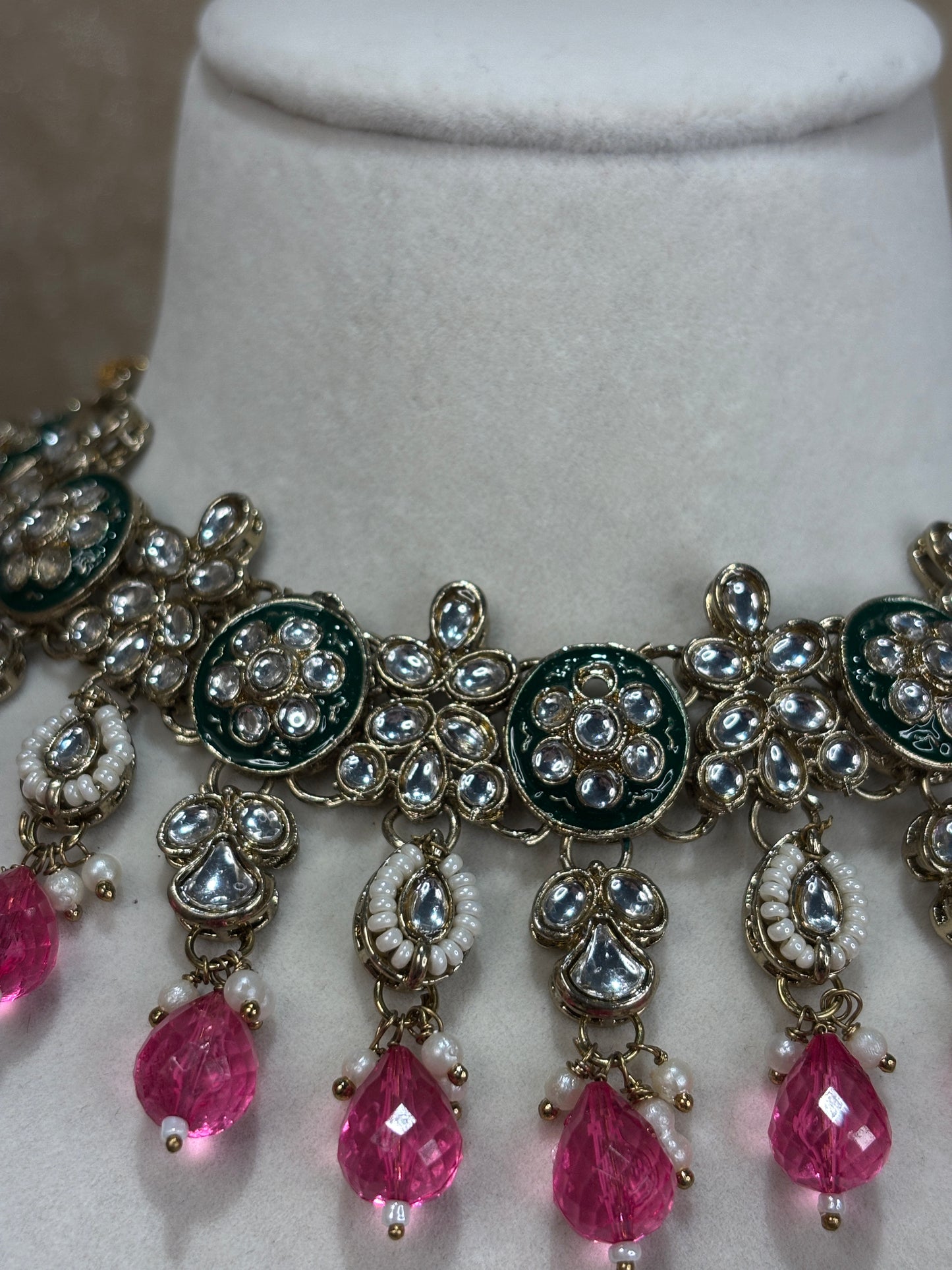 Hot pink necklace set