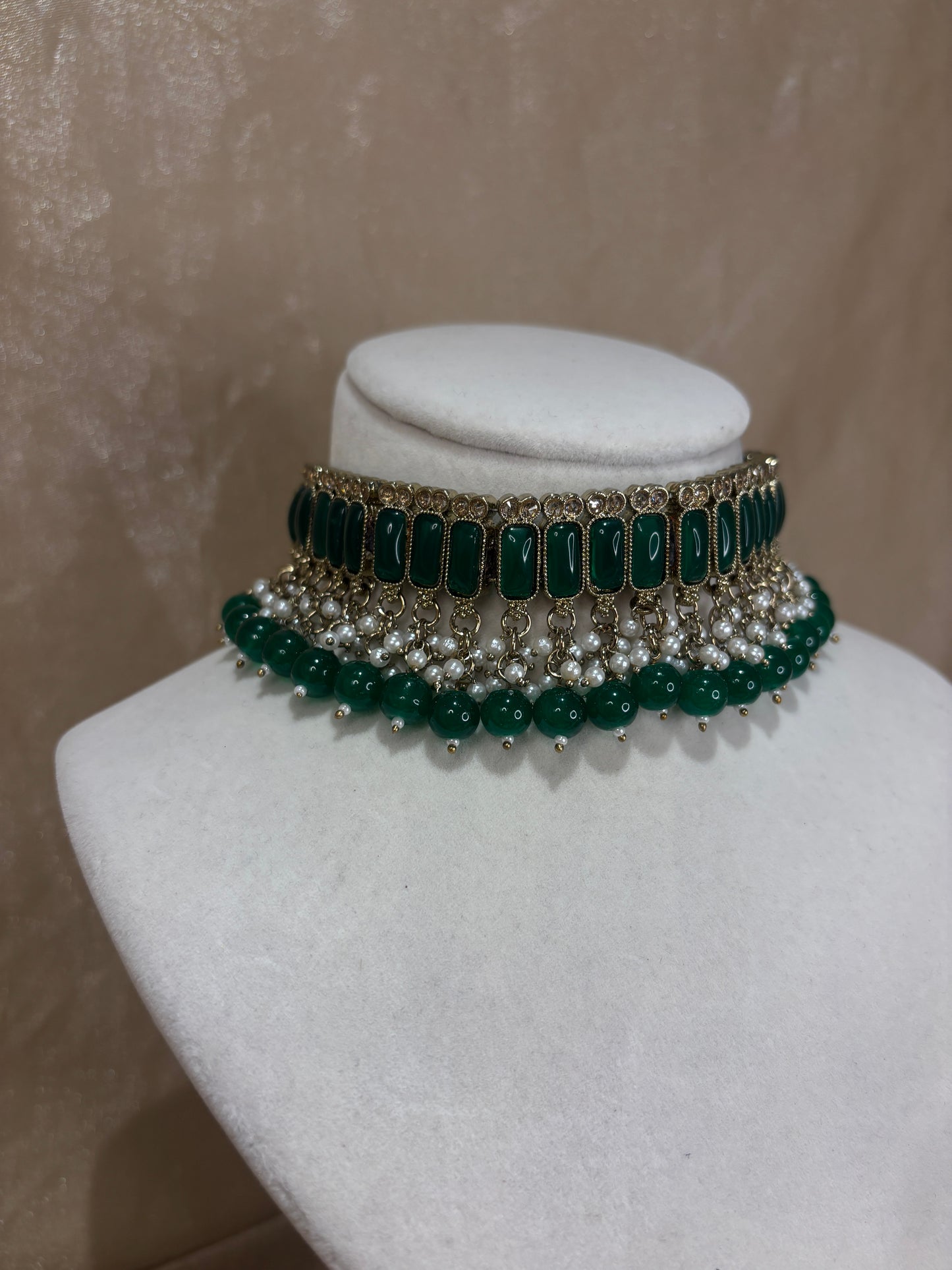 Emearld green choker set