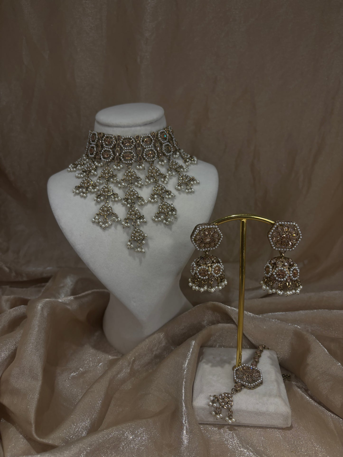 Gold choker set