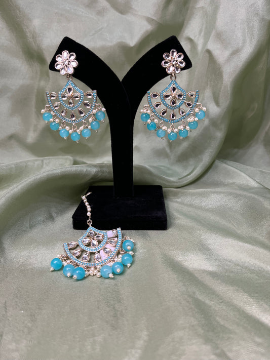 Light blue earring/tikka set