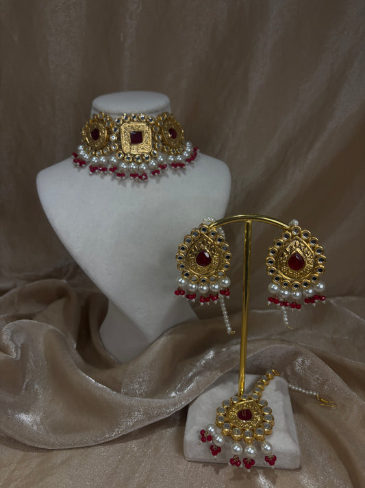 Maroon thappa kundan set