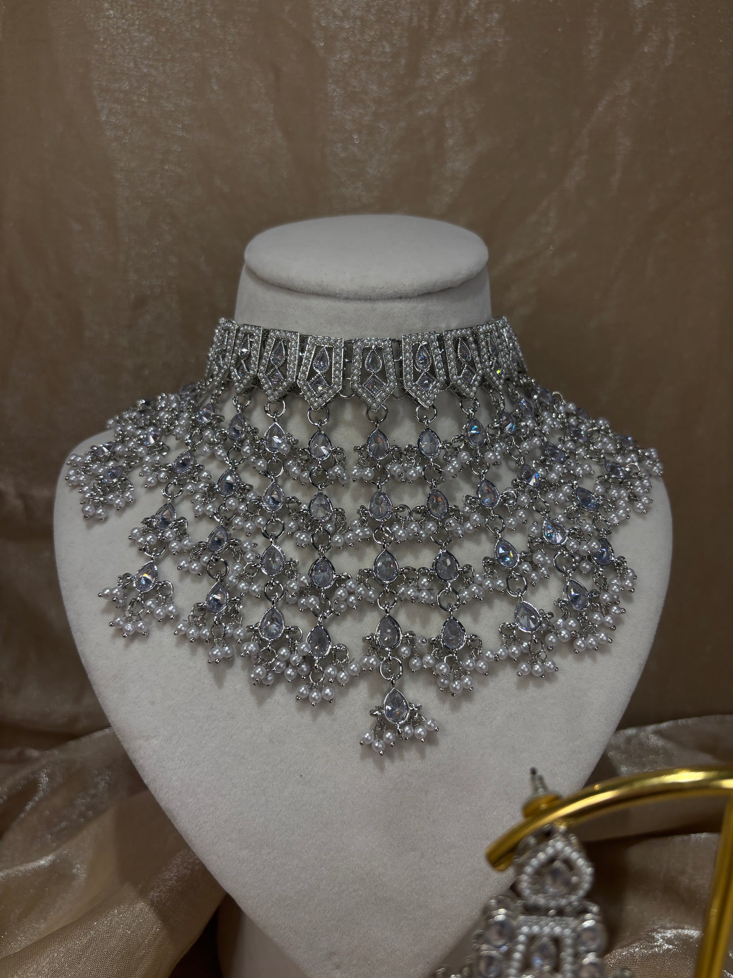 Silver statement choker