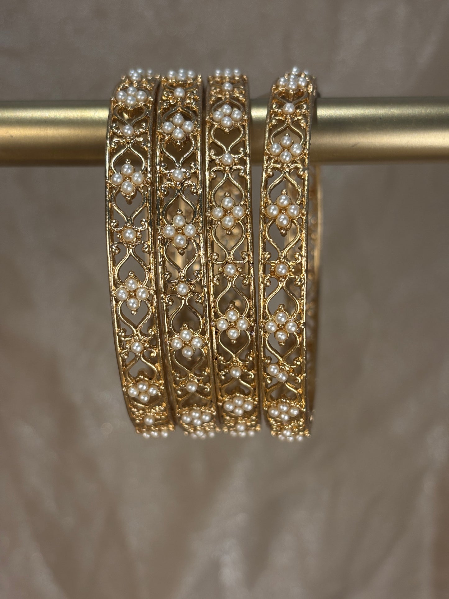 Antique gold kare