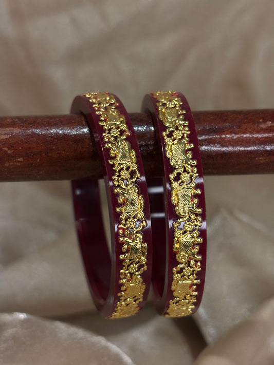 Elephant detail bangle