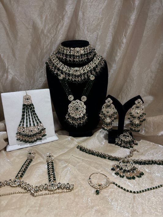 Heavy emerald green set