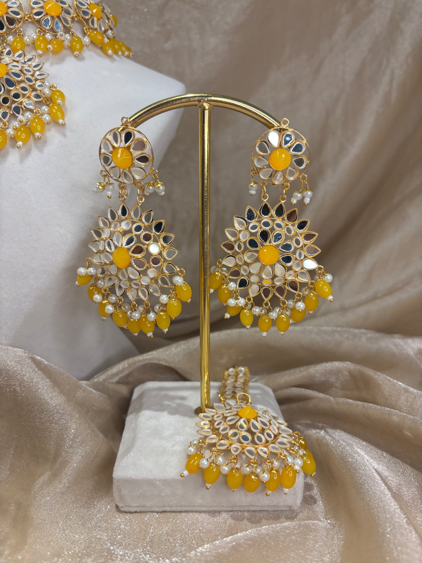 Yellow mirror work choker set