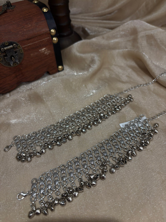 Oxidized anklets