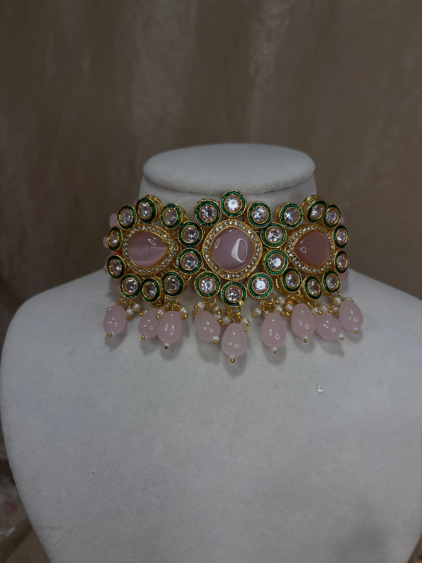Baby pink choker set