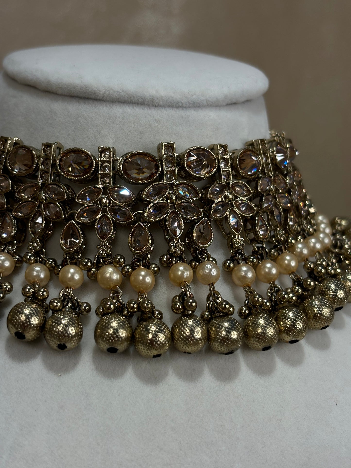 Gold choker set