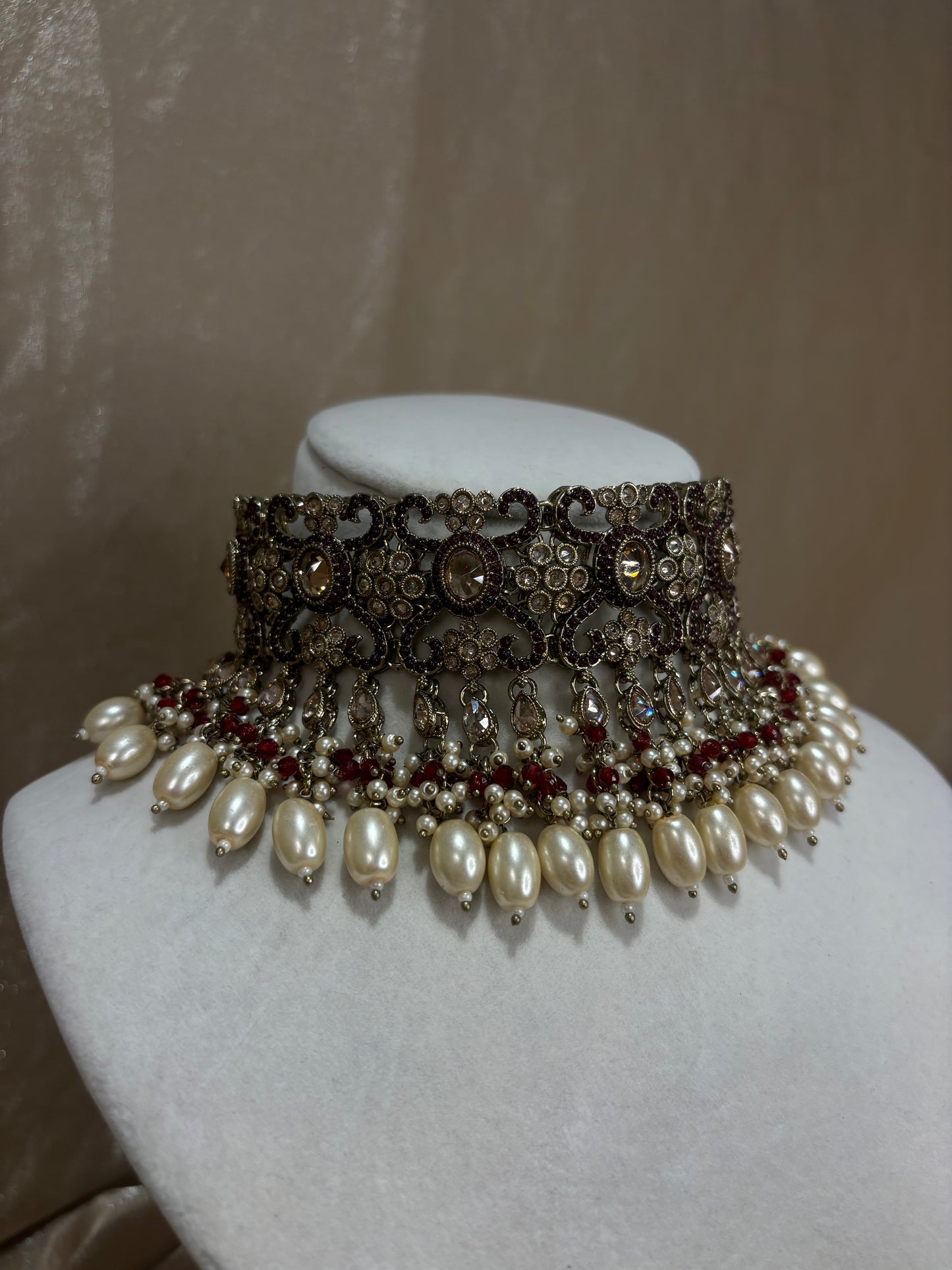Maroon choker set