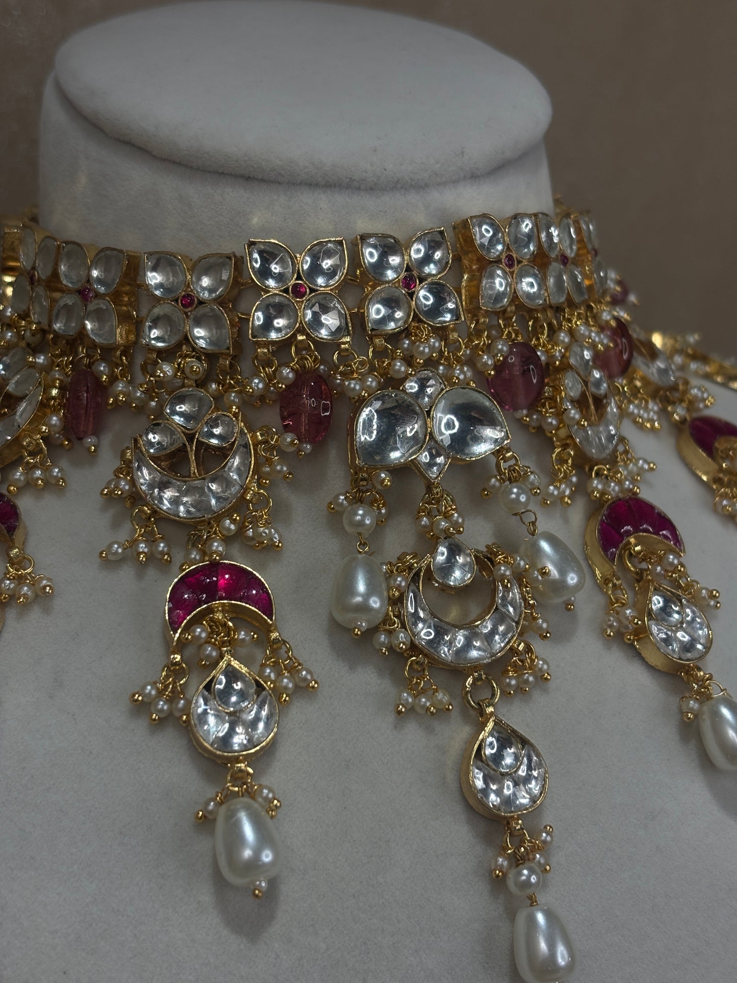 Hot pink choker set
