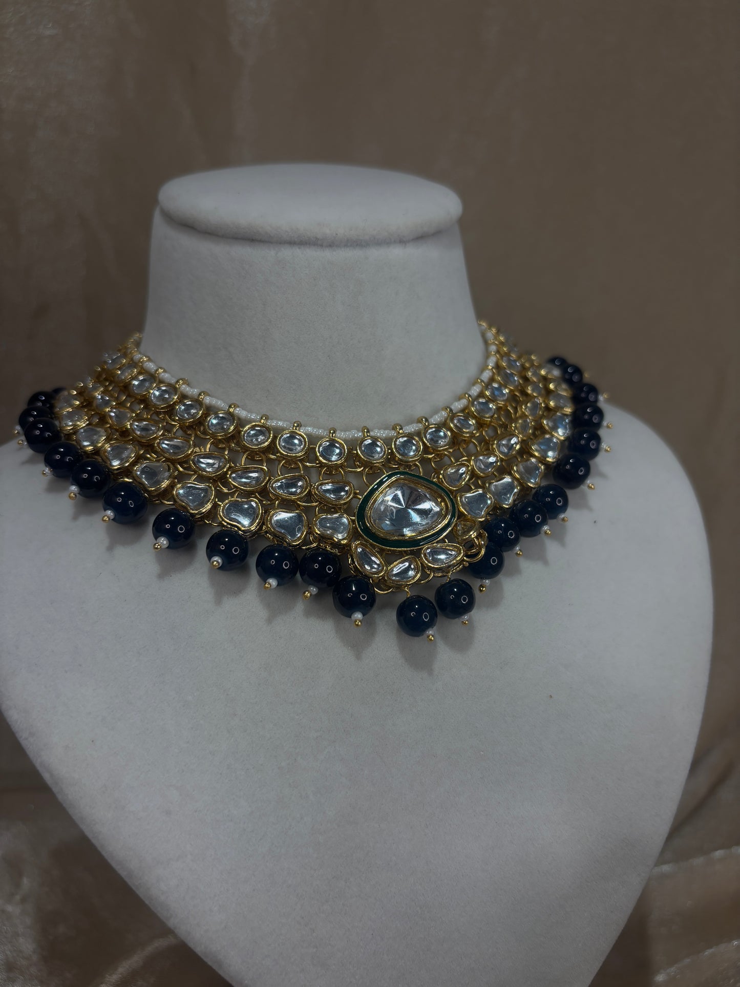 Navy blue necklace set