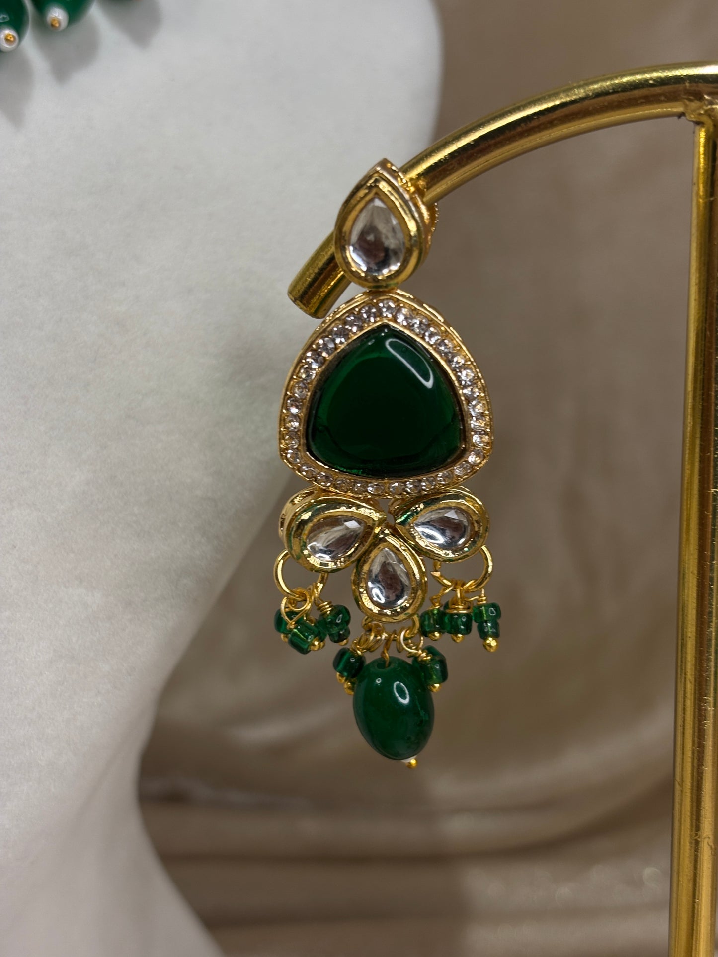 Emerald green Mona Lisa choker set