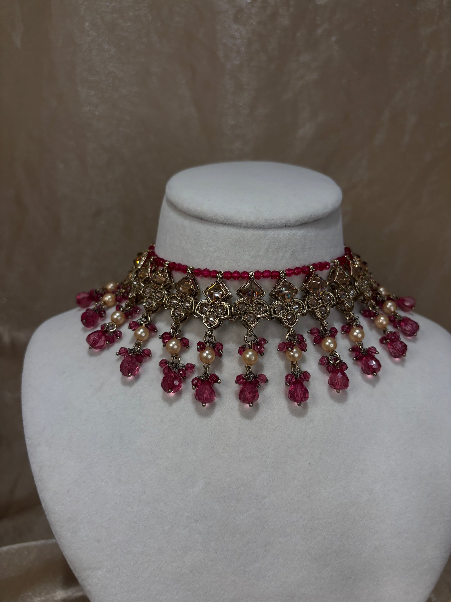 Hot pink choker set