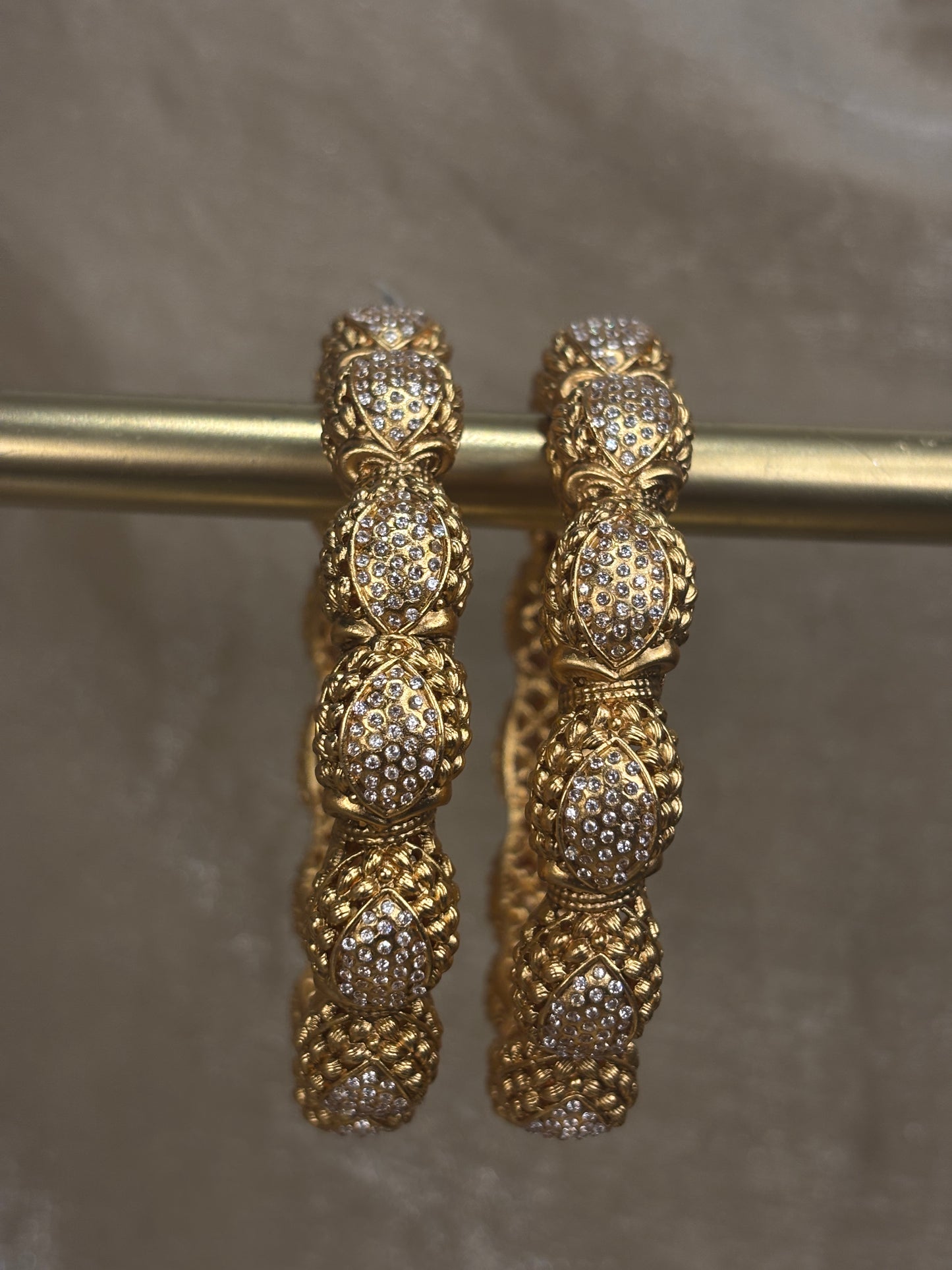 Yellow gold rajwadi kare