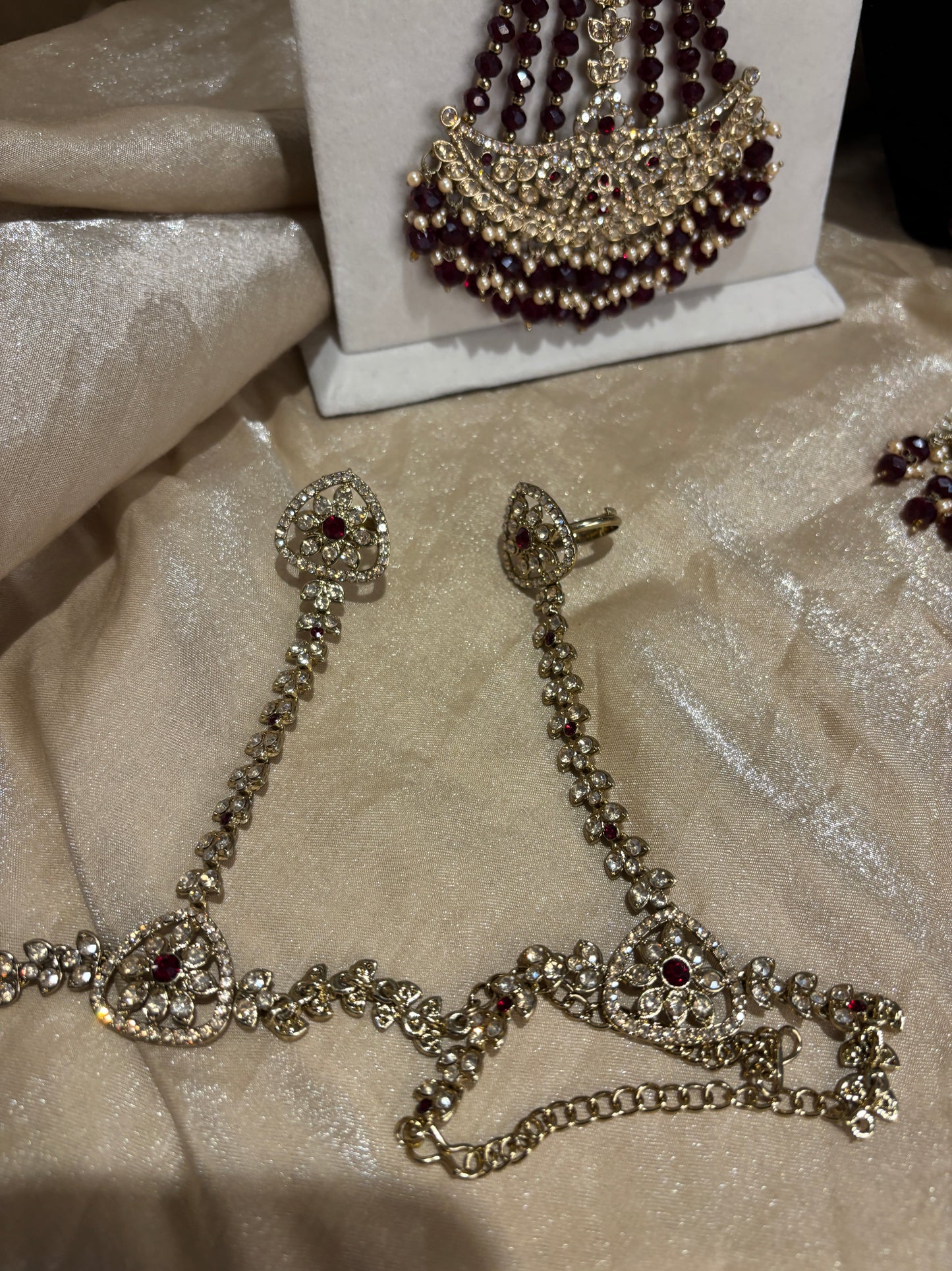 Heavy maroon set