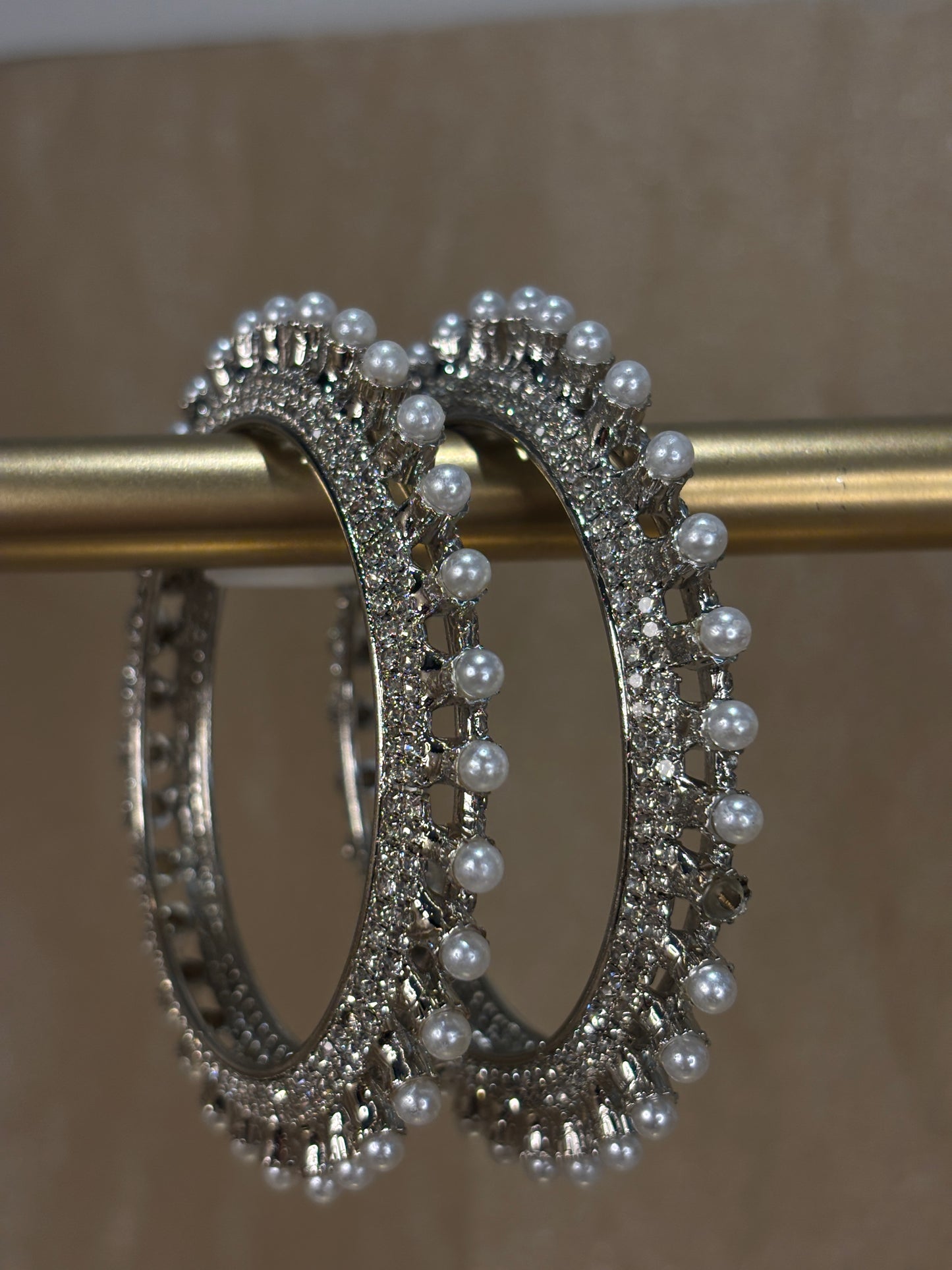 Silver pearl kare