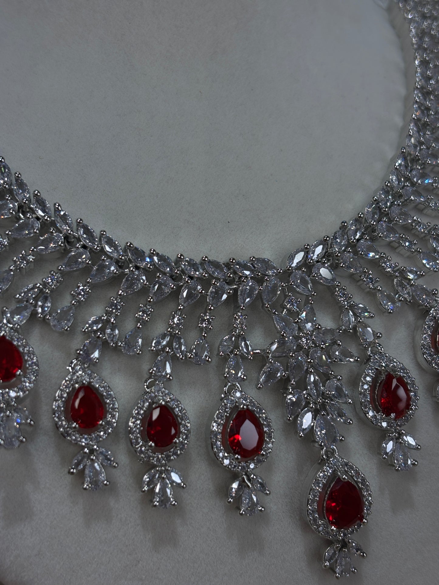Red necklace set