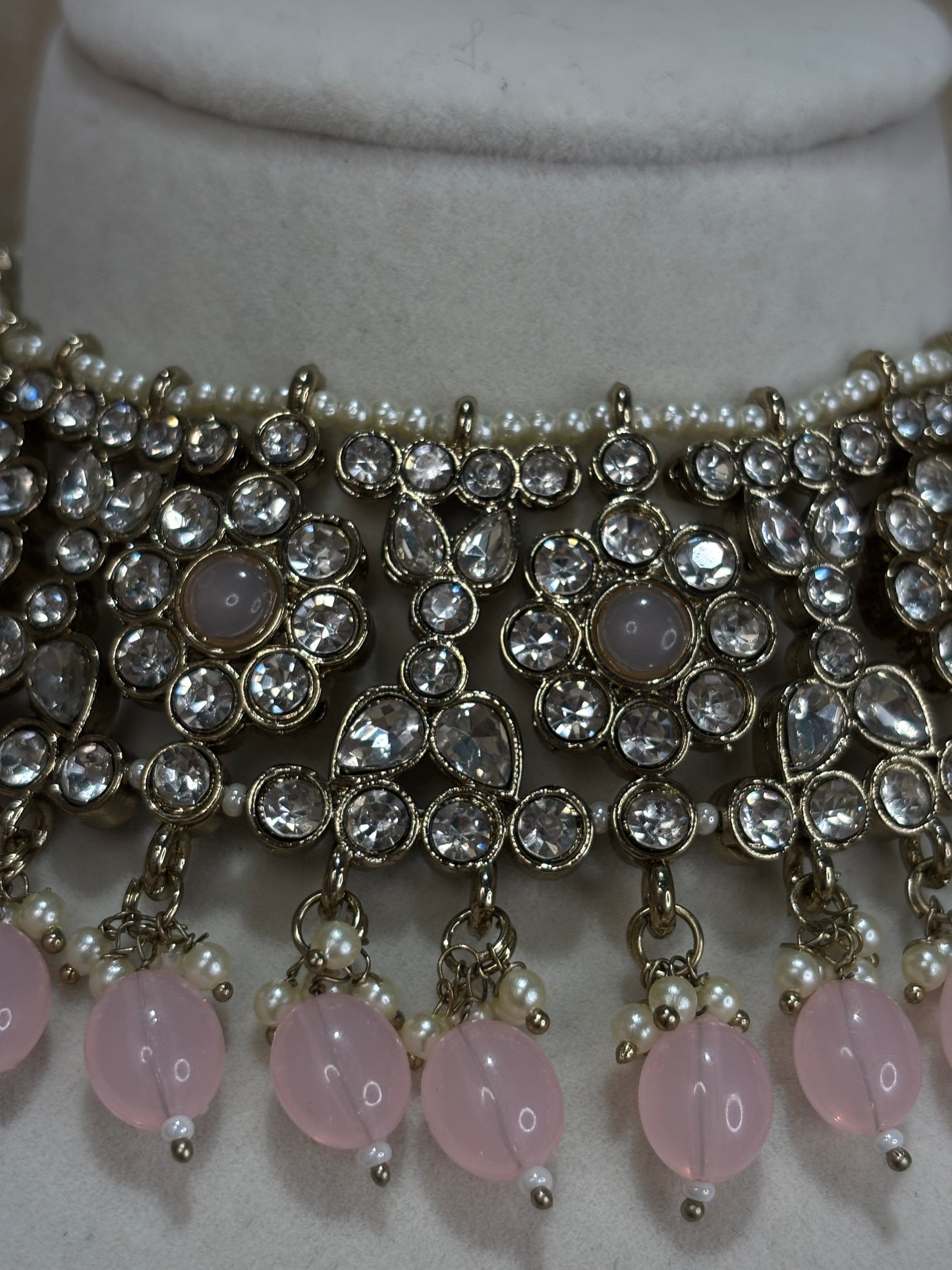 Baby pink choker set