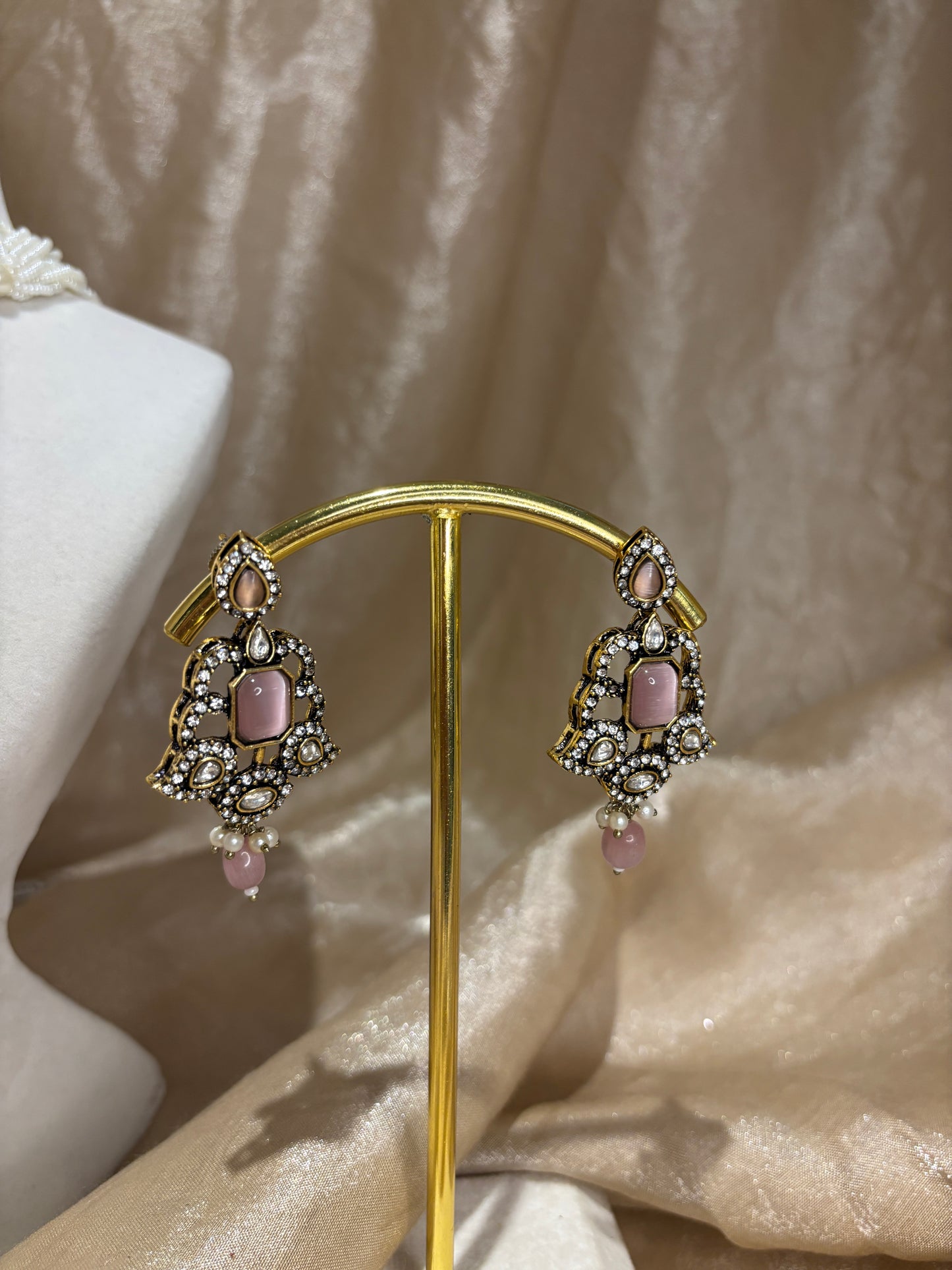Baby pink choker set