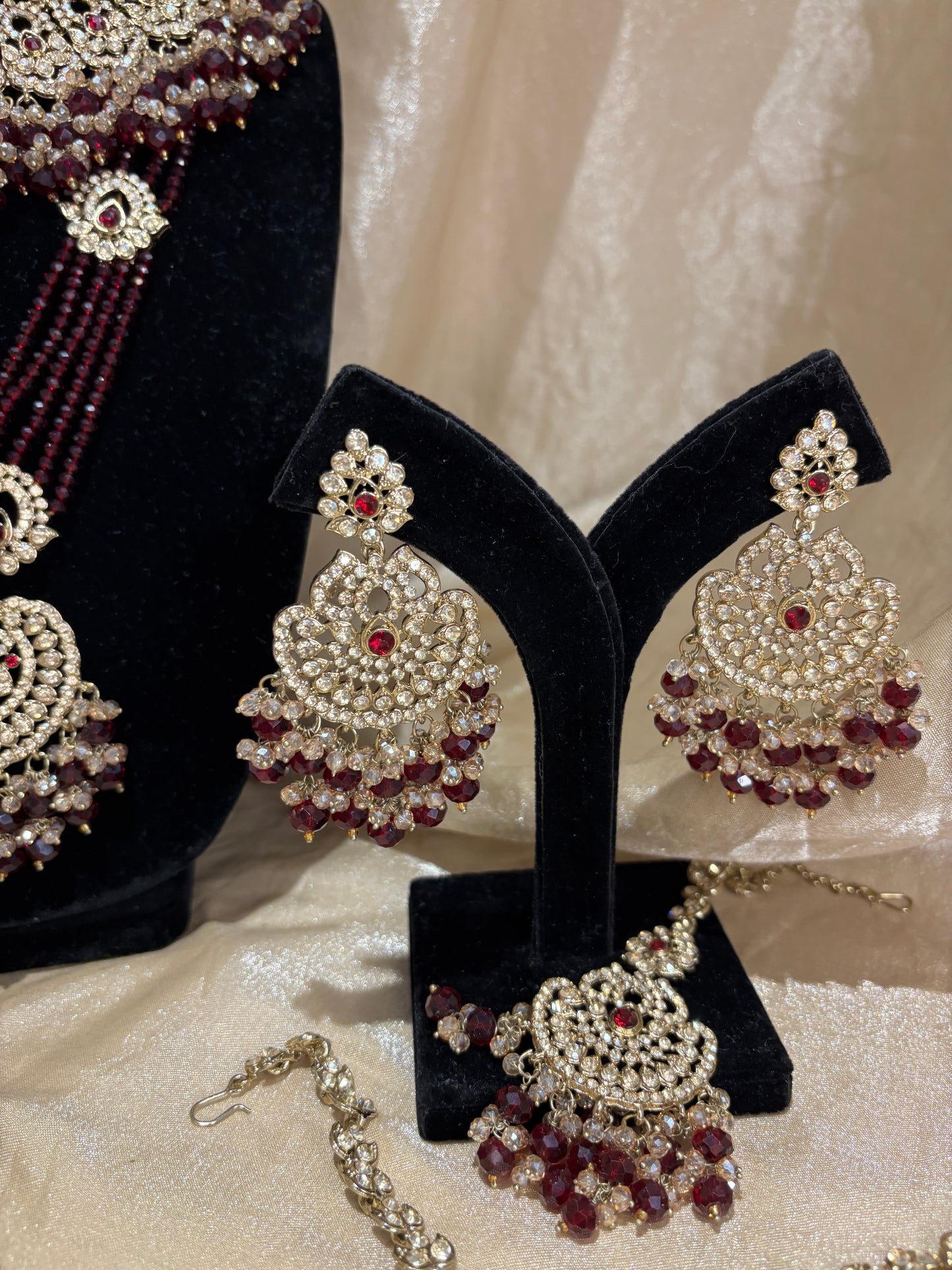 Heavy maroon set