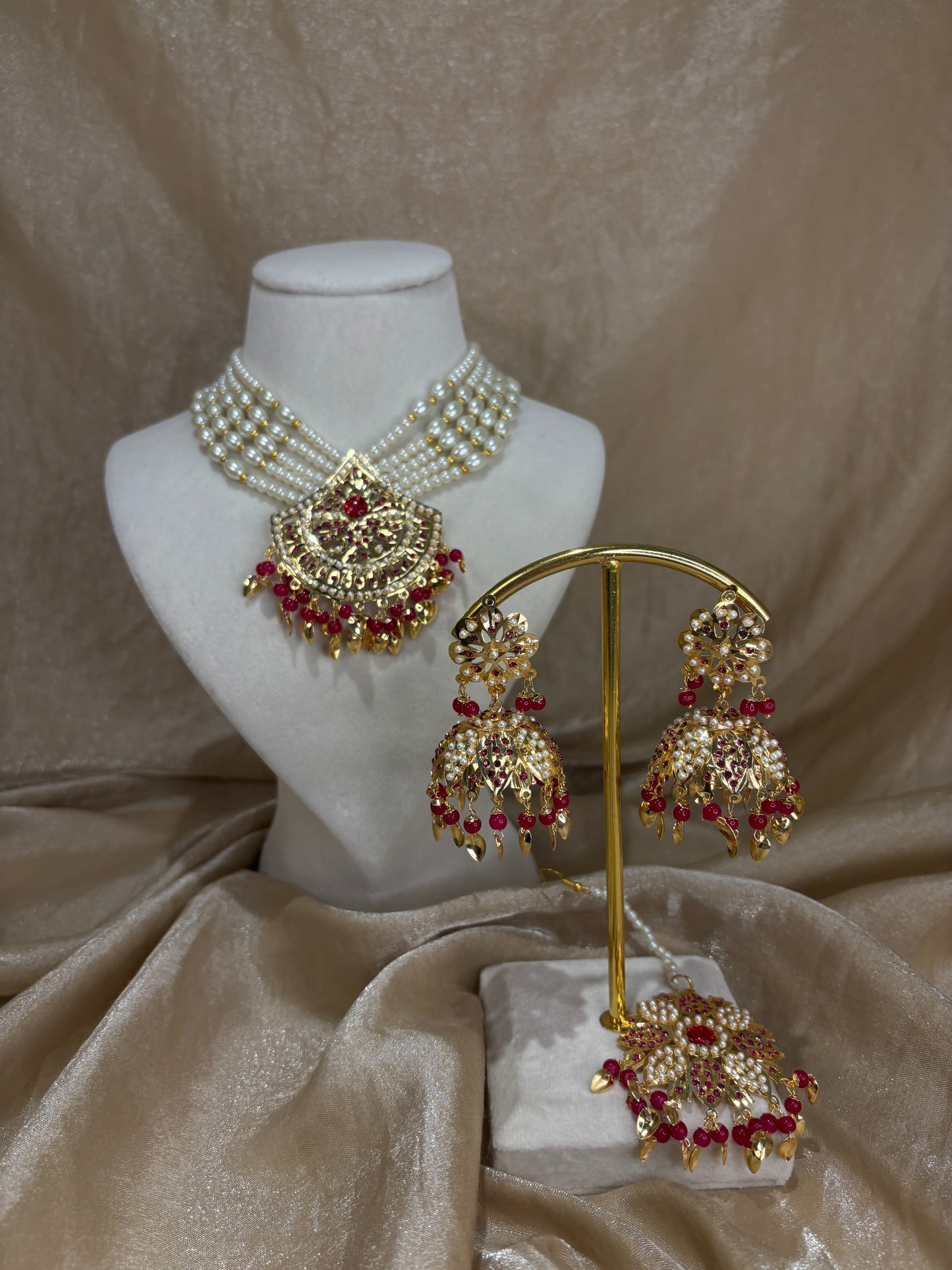 Red jadau necklace set