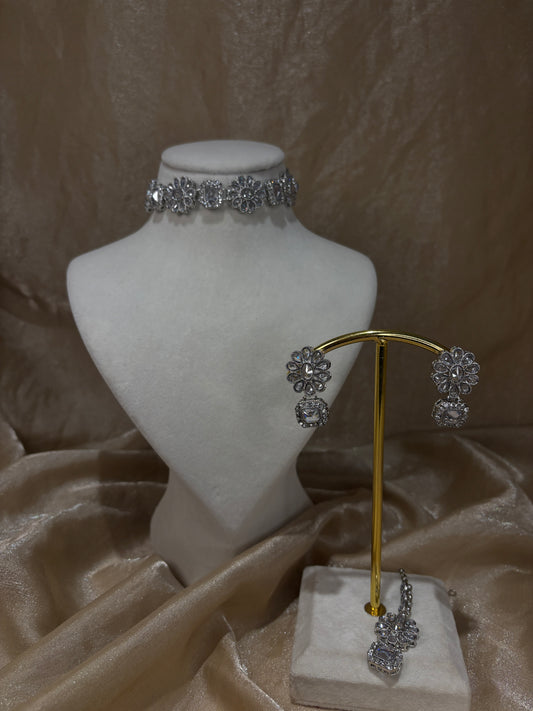 Silver choker set