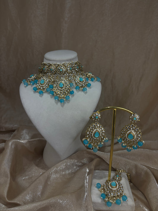 Baby blue choker set