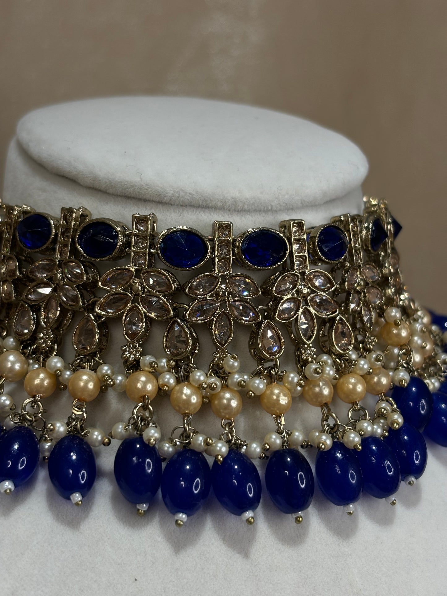 Royal blue choker set
